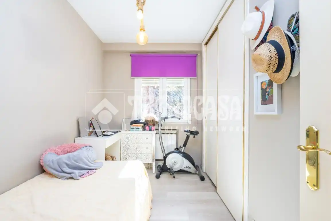Bedroom of Flat for sale in Coslada  with Heating and Storage room