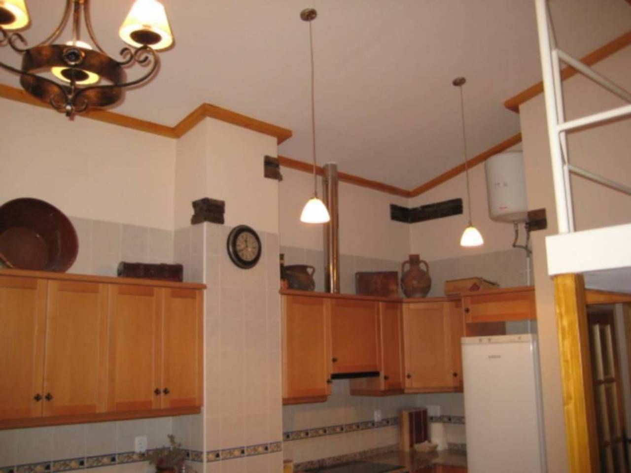 Cuina de Pis en venda en Borriol amb Traster i Moblat