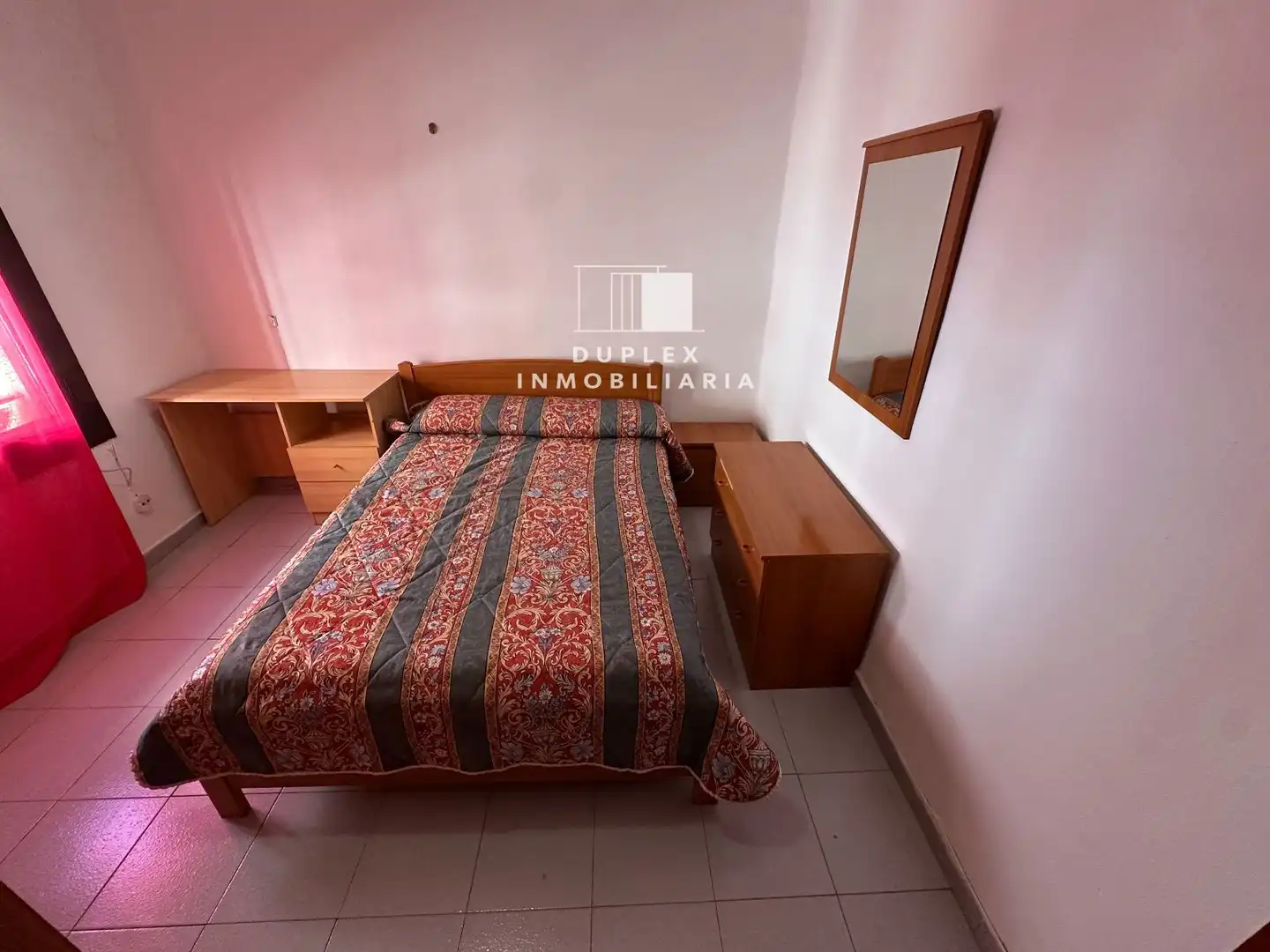 Bedroom of Flat for rent in Cuenca  with Heating