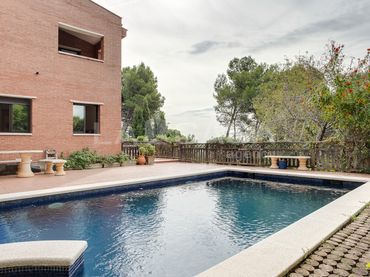 Casa con balcone in vendita a Corbera de Llobregat