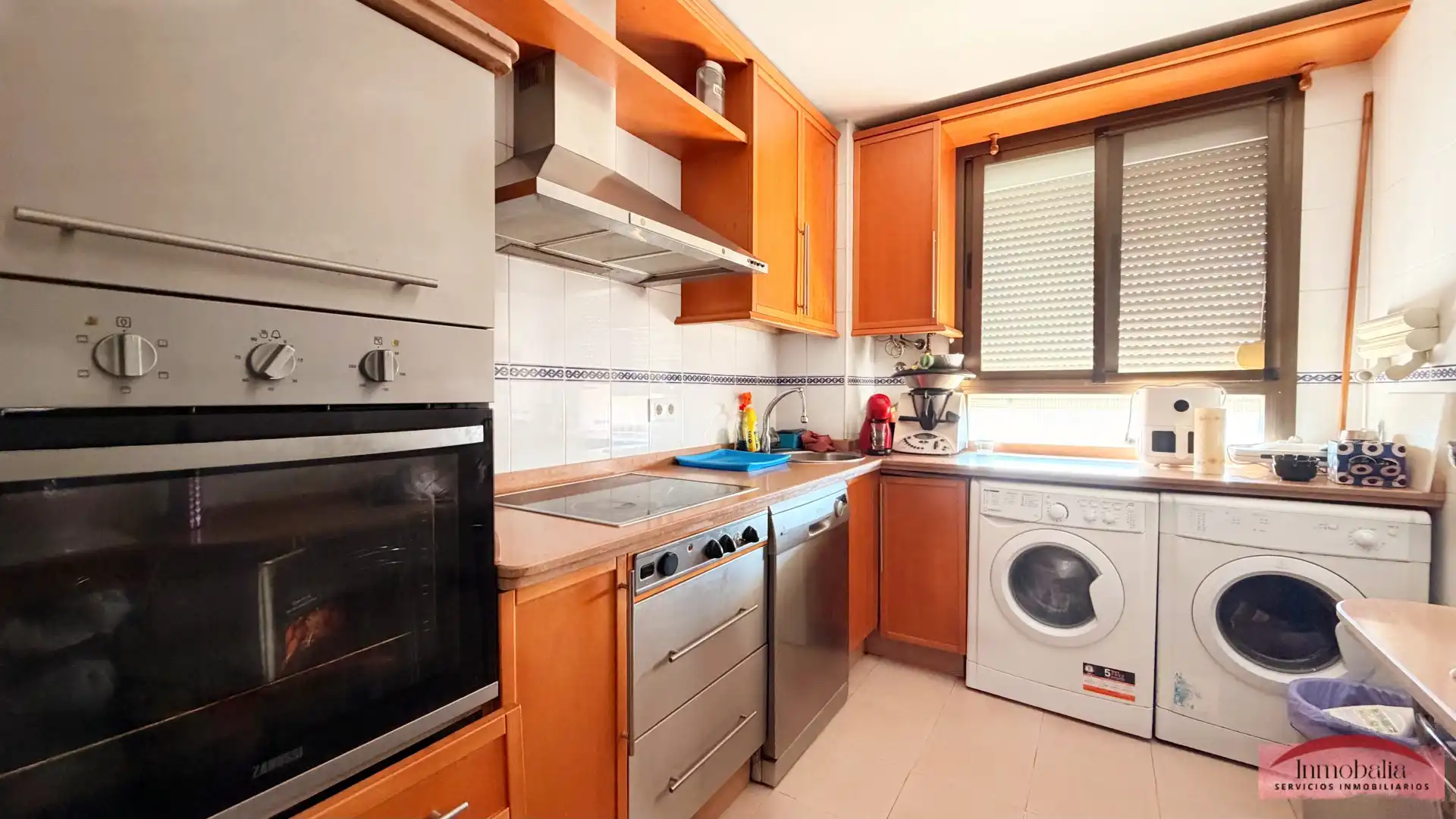 Cocina de Piso en venta en Sevilla con Aire acondicionado y Piscina comunitaria
