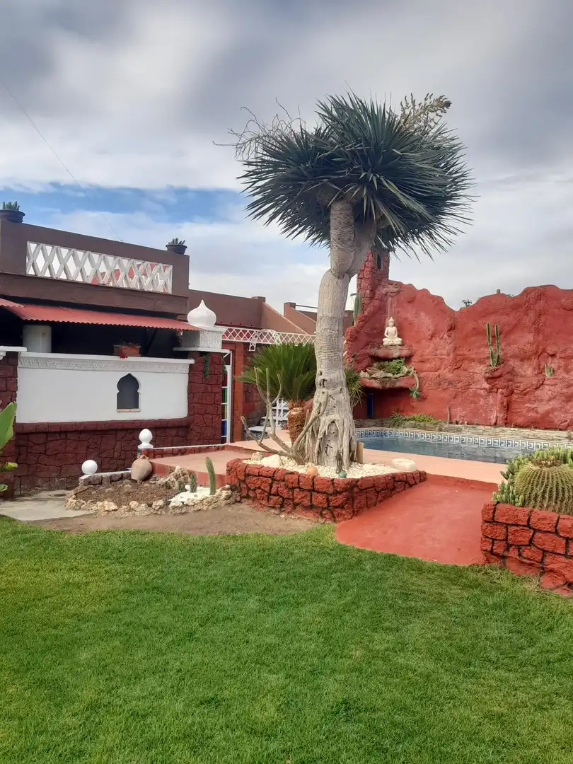 Jardín de Casa o chalet en venta en Brenes con Aire acondicionado, Jardín privado y Piscina
