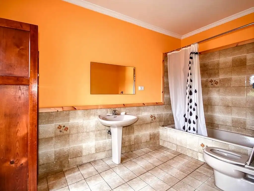 Baño de Casa adosada en venta en Arucas con Terraza y Amueblado