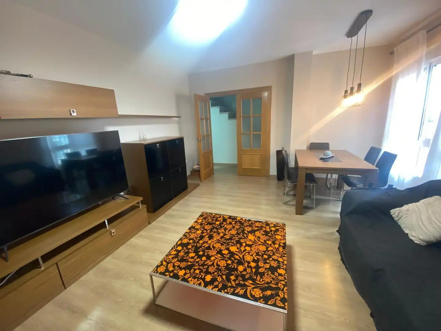 Sala d'estar de Casa o xalet en venda en Cartagena amb Aire condicionat i Jardí privat