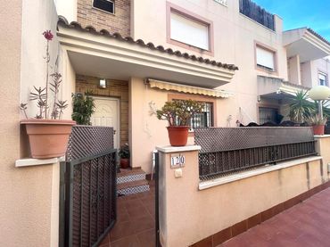 Casa a schiera in vendita a Monasterio de Sigena