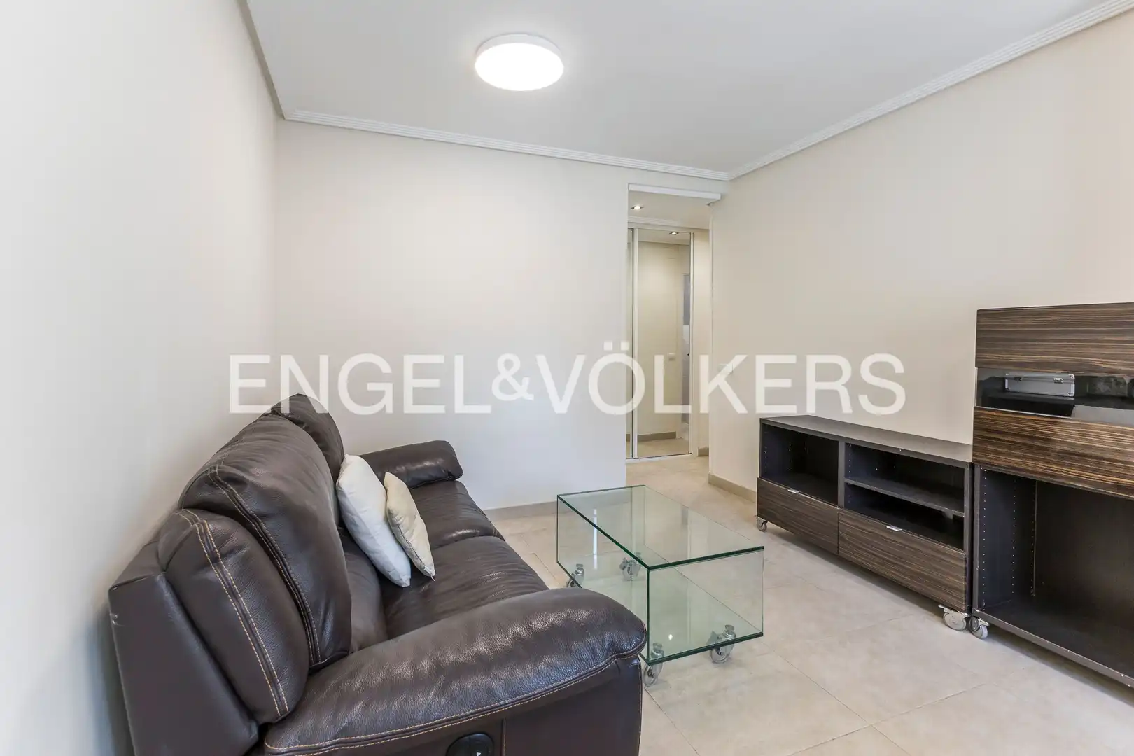 Sala d'estar de Pis de lloguer en Madrid amb Aire condicionat, Calefacció i Terrassa