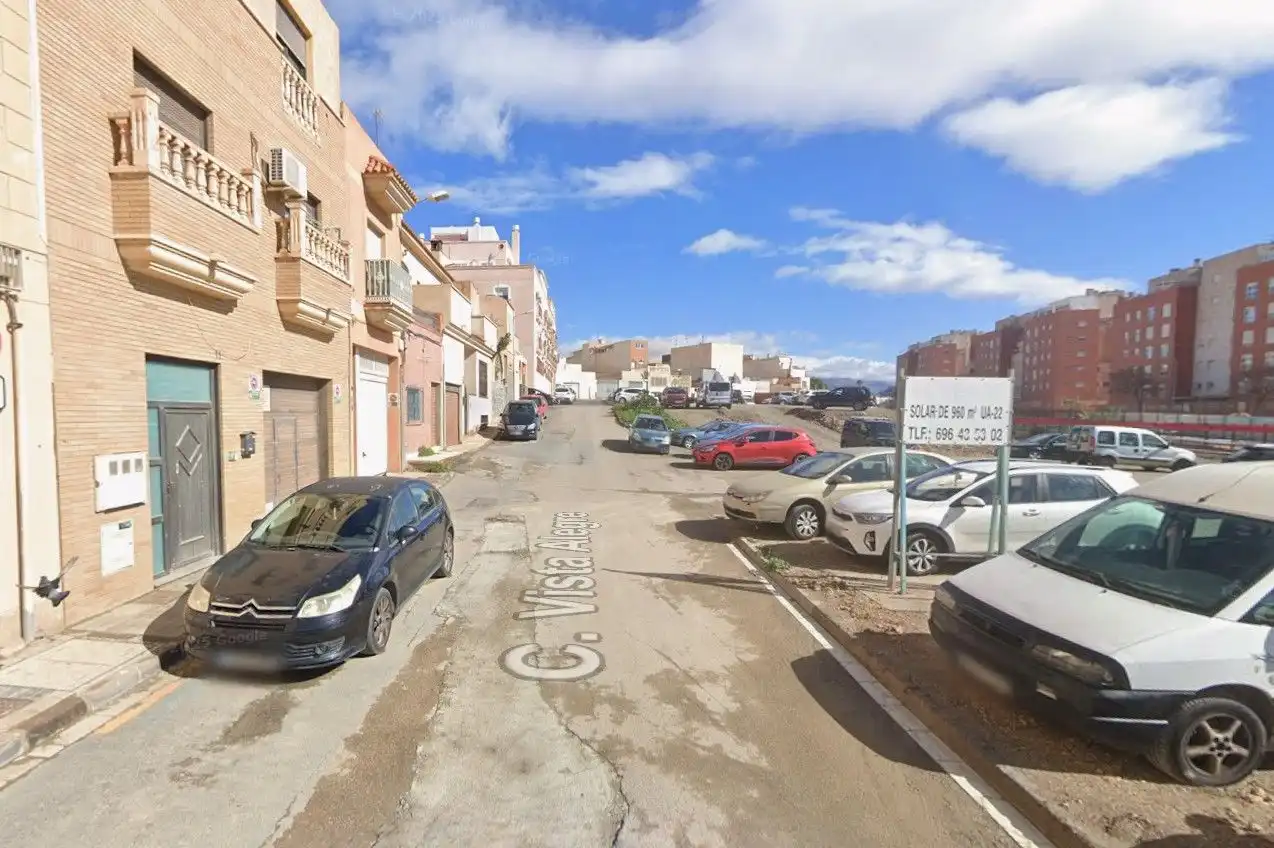 Vista exterior de Pis en venda en Almería