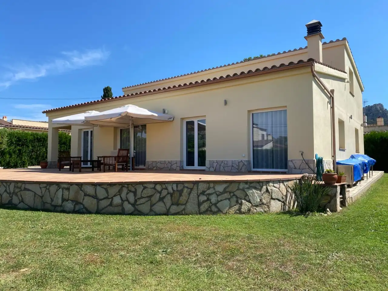 Jardín de Casa o chalet en venta en L'Estartit con Aire acondicionado, Calefacción y Jardín privado