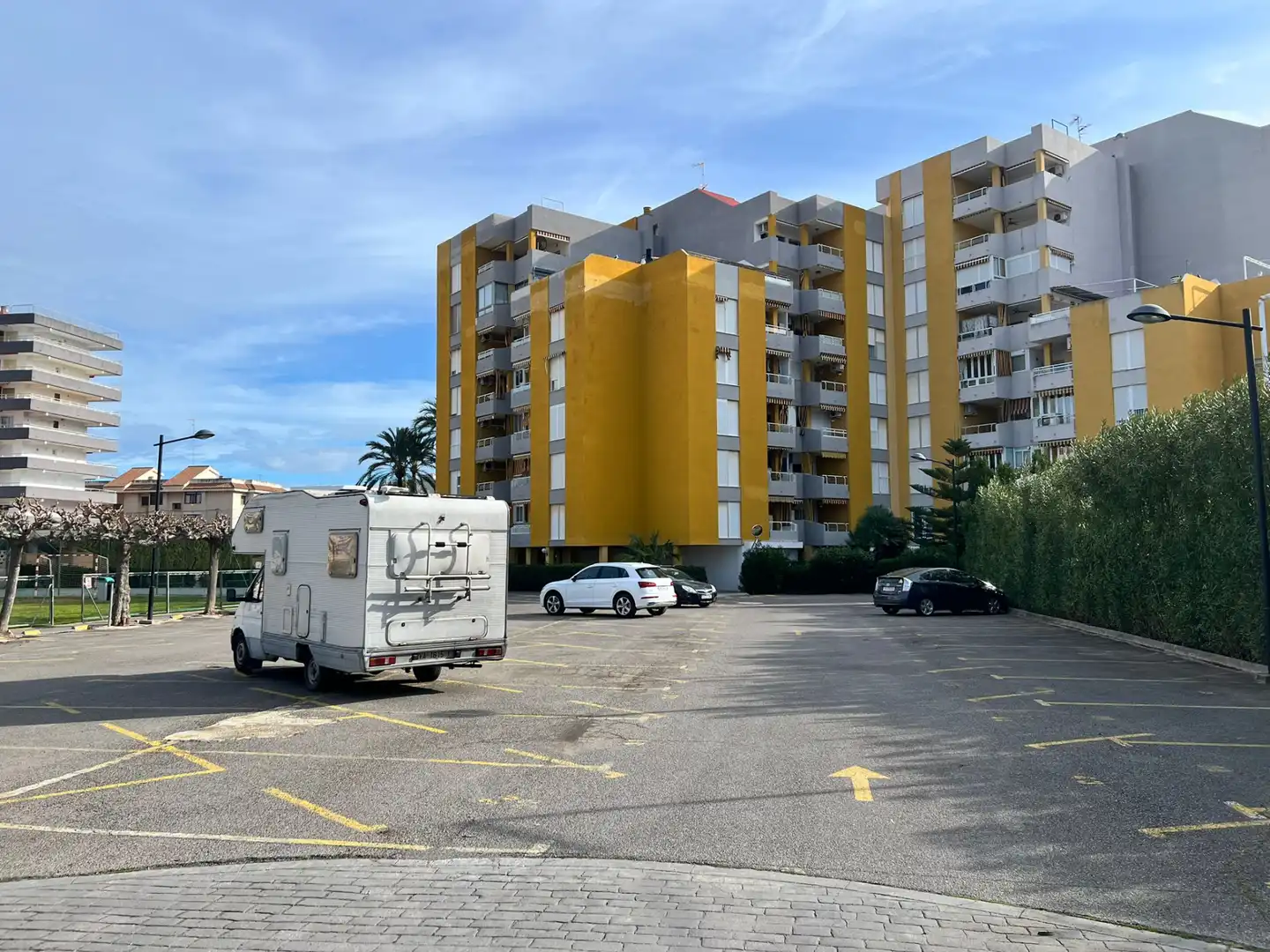 Parkplatz von Wohnungen zum Verkauf in Canet d'En Berenguer mit Klimaanlage, Heizung und Privatgarten