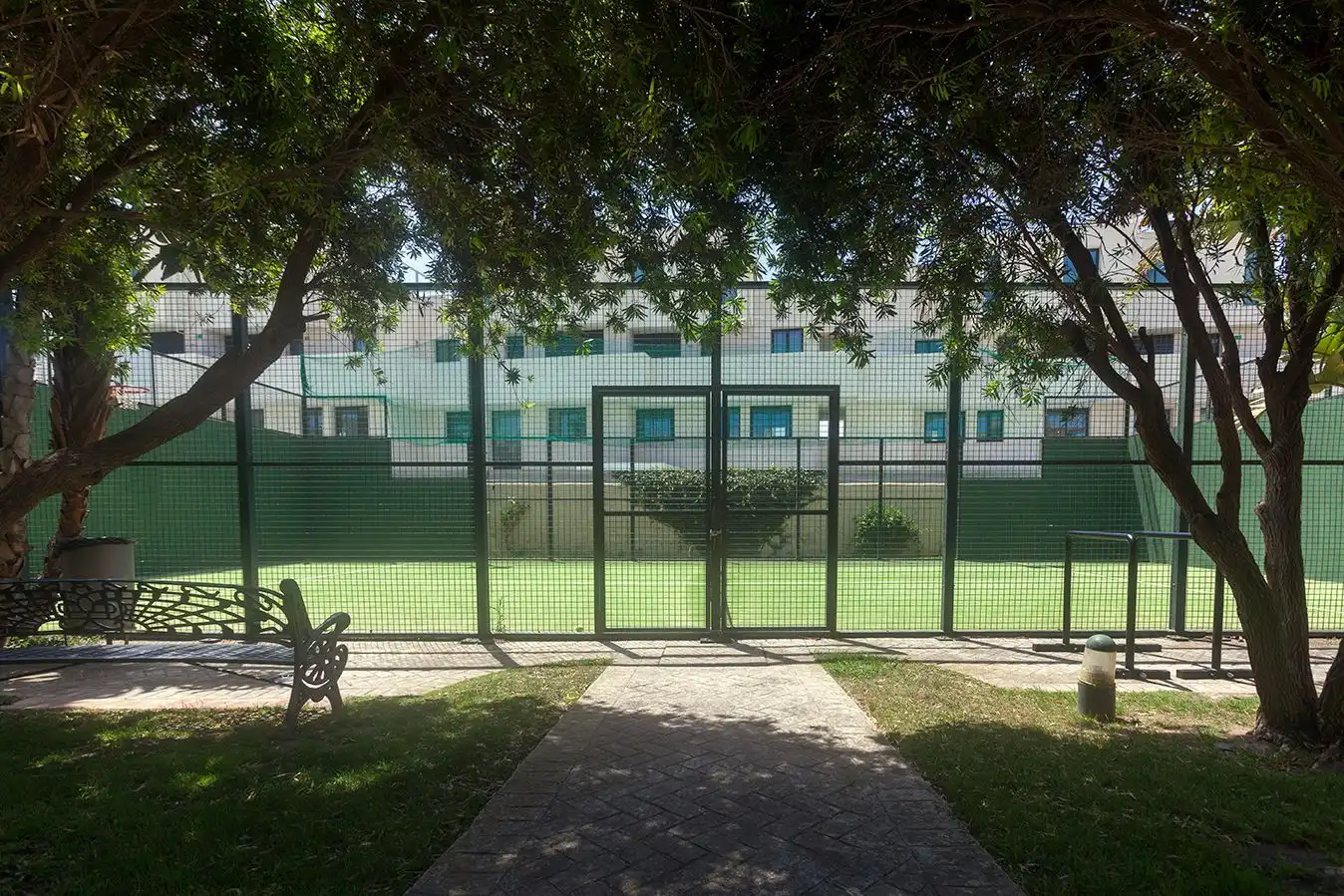 Vista exterior de Casa adosada en venta en Tarifa con Aire acondicionado, Calefacción y Jardín privado