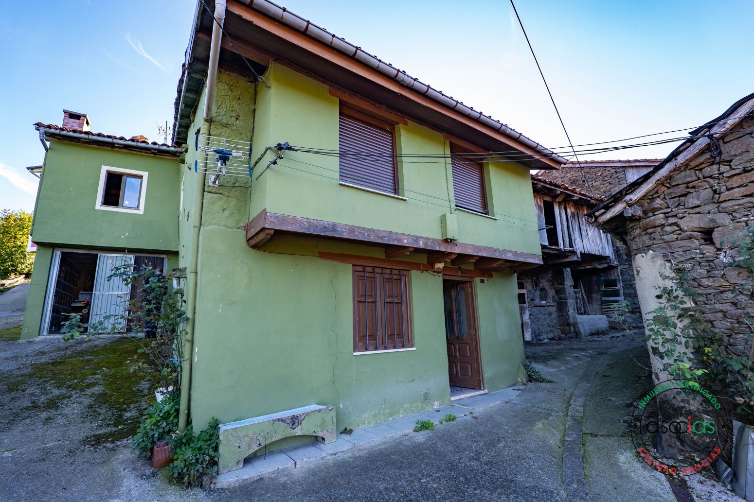 Vista exterior de Casa o xalet en venda en Caso amb Calefacció i Traster