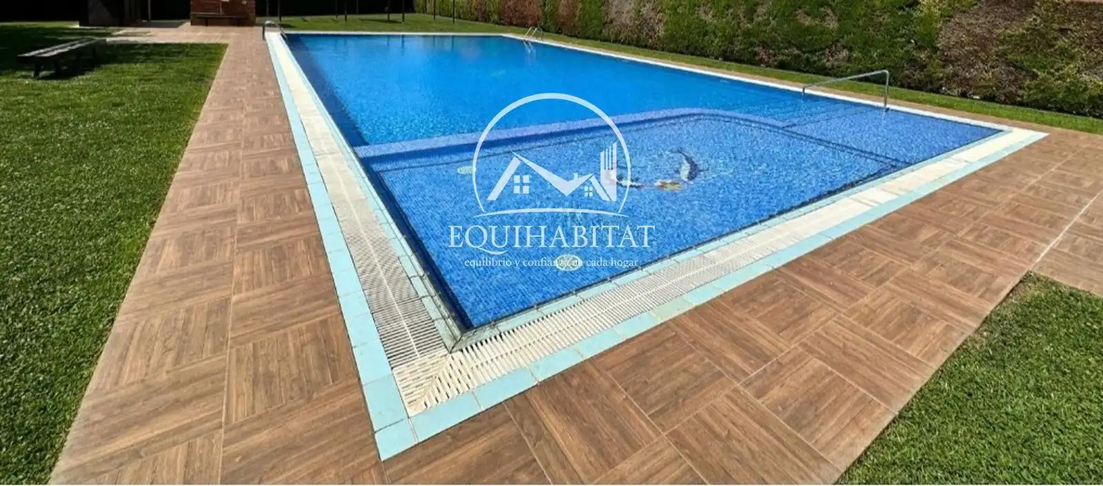 Piscina de Casa adosada en venta en Alcarràs con Aire acondicionado, Terraza y Trastero