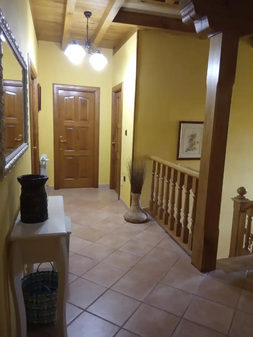 Casa o xalet de lloguer en Entrambasaguas amb Calefacció, Jardí privat i Parquet