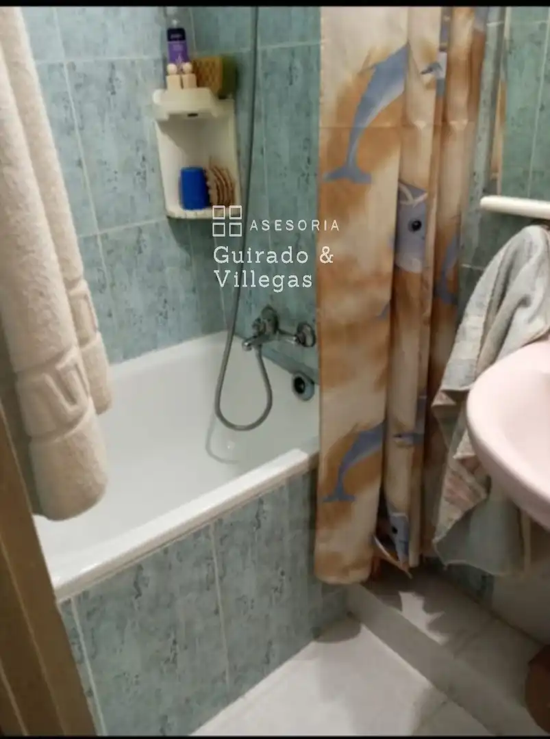 Baño de Piso en venta en Barcelona con Terraza y Amueblado