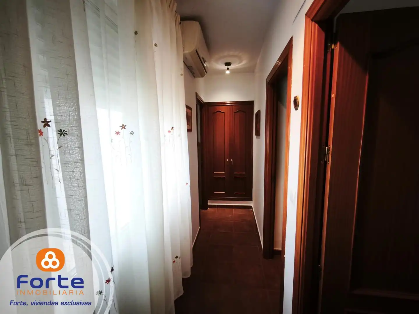 Houses for sale in Córdoba  with Air Conditioner, Heating and Furnished
