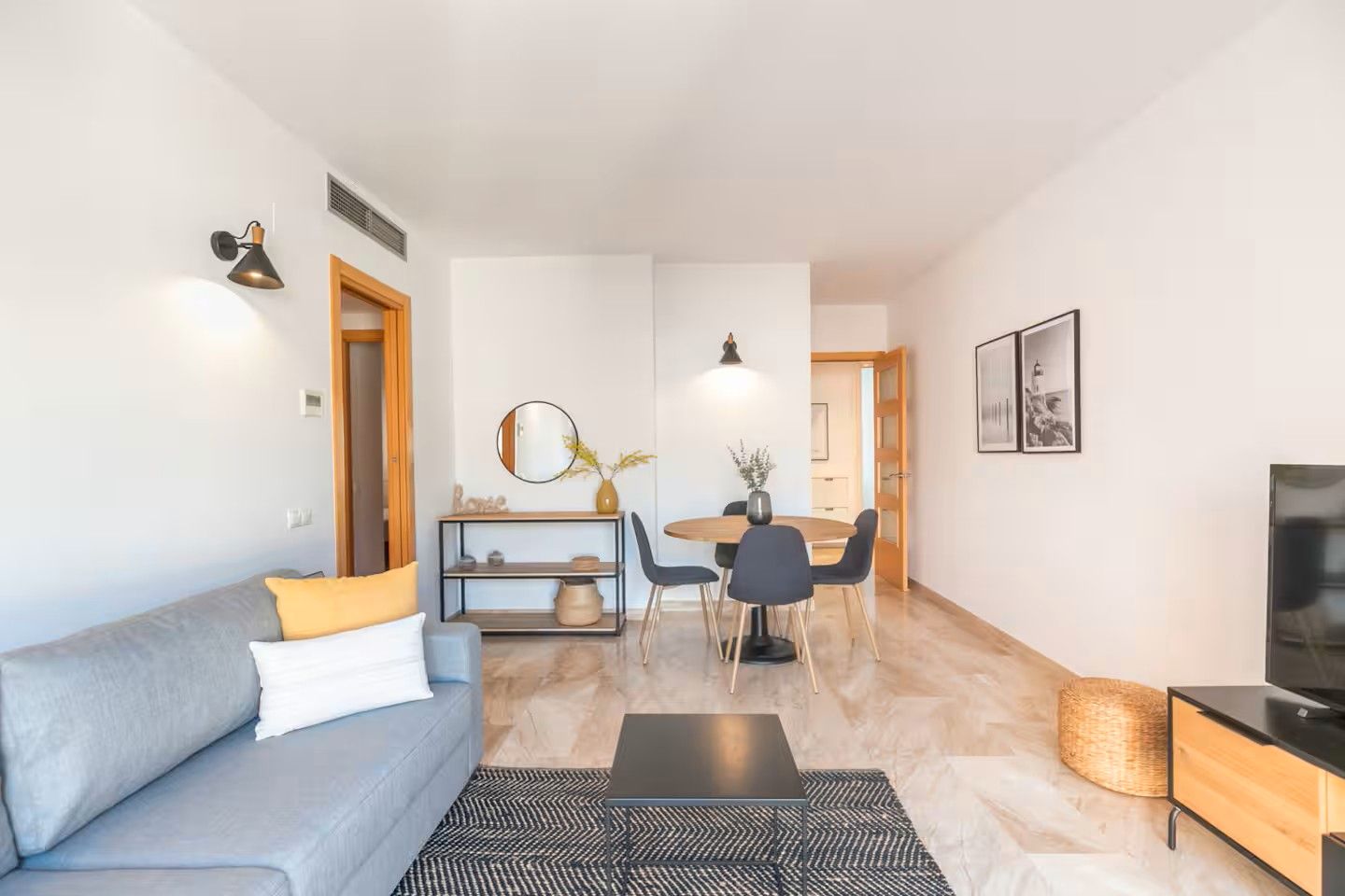 Sala d'estar de Pis de lloguer en  Barcelona Capital amb Aire condicionat, Calefacció i Terrassa