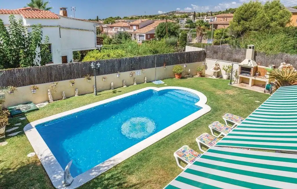 Piscina de Casa o xalet en venda en Cunit amb Terrassa, Piscina i Moblat
