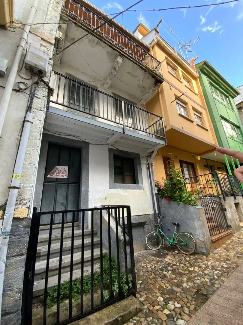 Vista exterior de Pis en venda en Valdés - Luarca