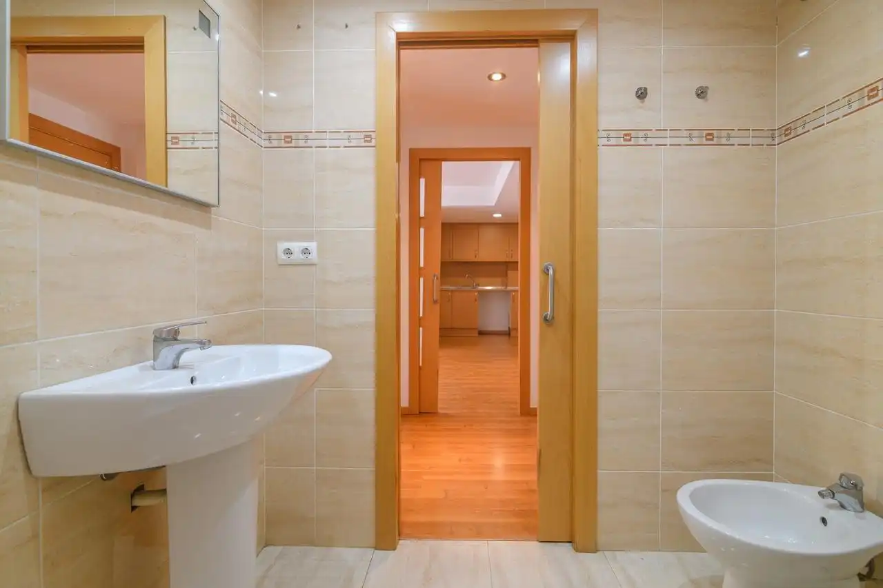 Bathroom of Flat for sale in Santpedor  with Heating, Parquet flooring and Balcony