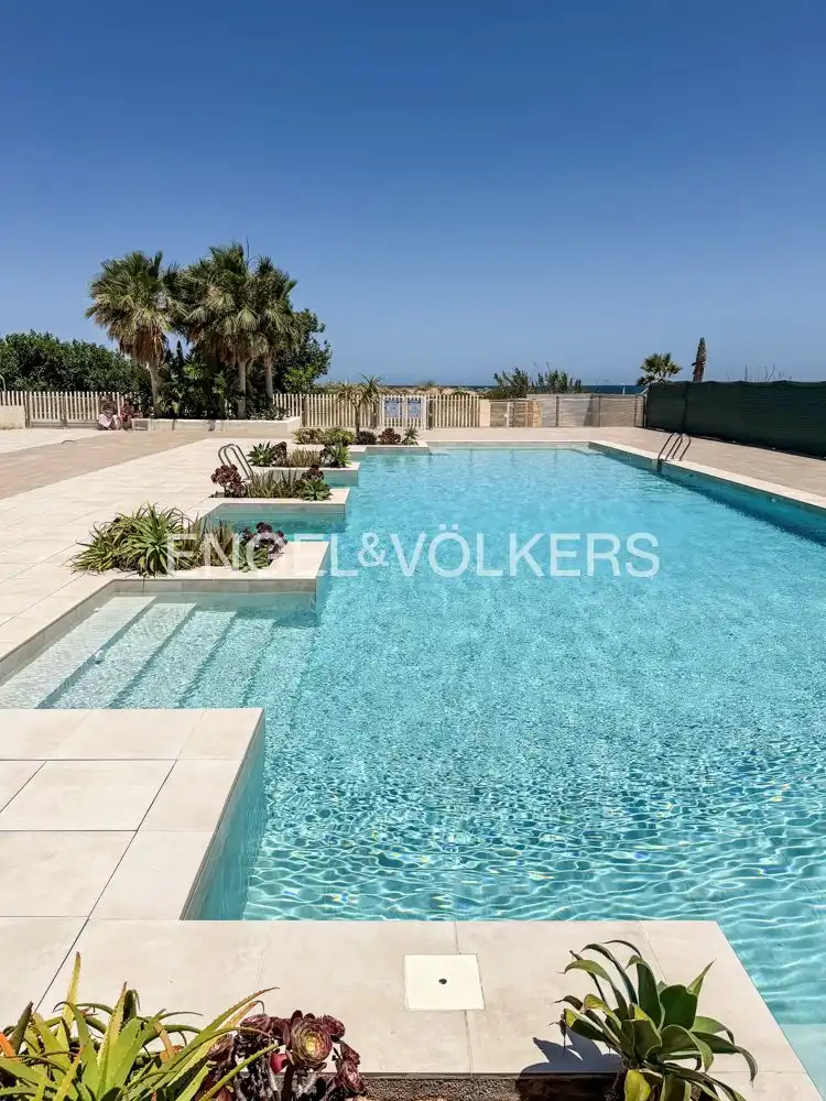 Piscina de Pis de lloguer en Dénia amb Aire condicionat, Calefacció i Terrassa
