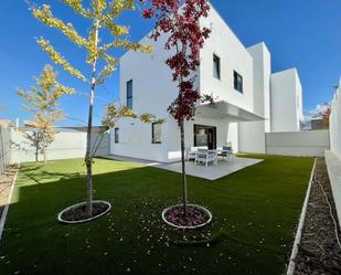 Exterior view of Flat to rent in La Zubia  with Air Conditioner and Heating
