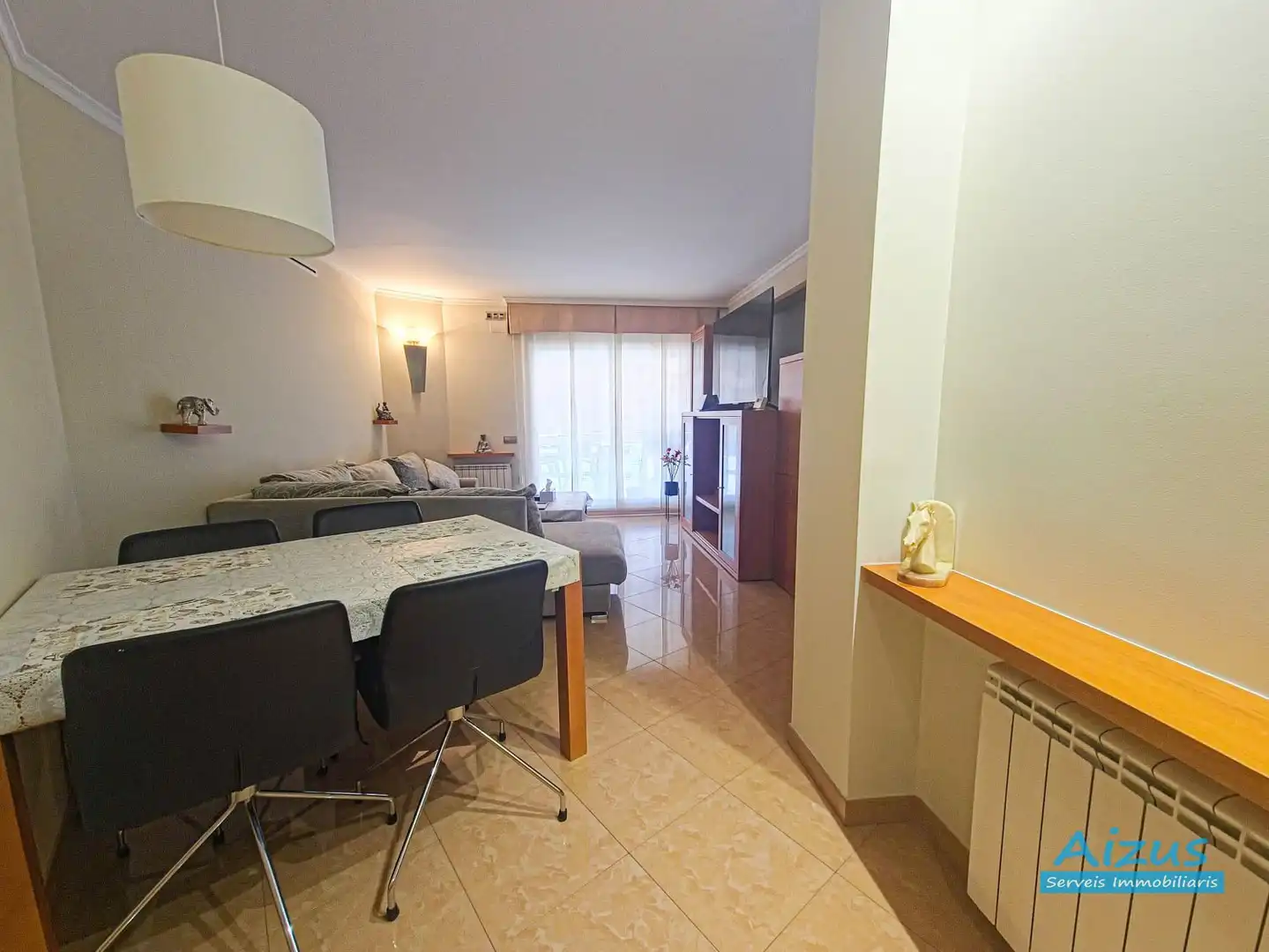 Sala de estar de Piso en venta en Ripollet con Calefacción, Trastero y Horno
