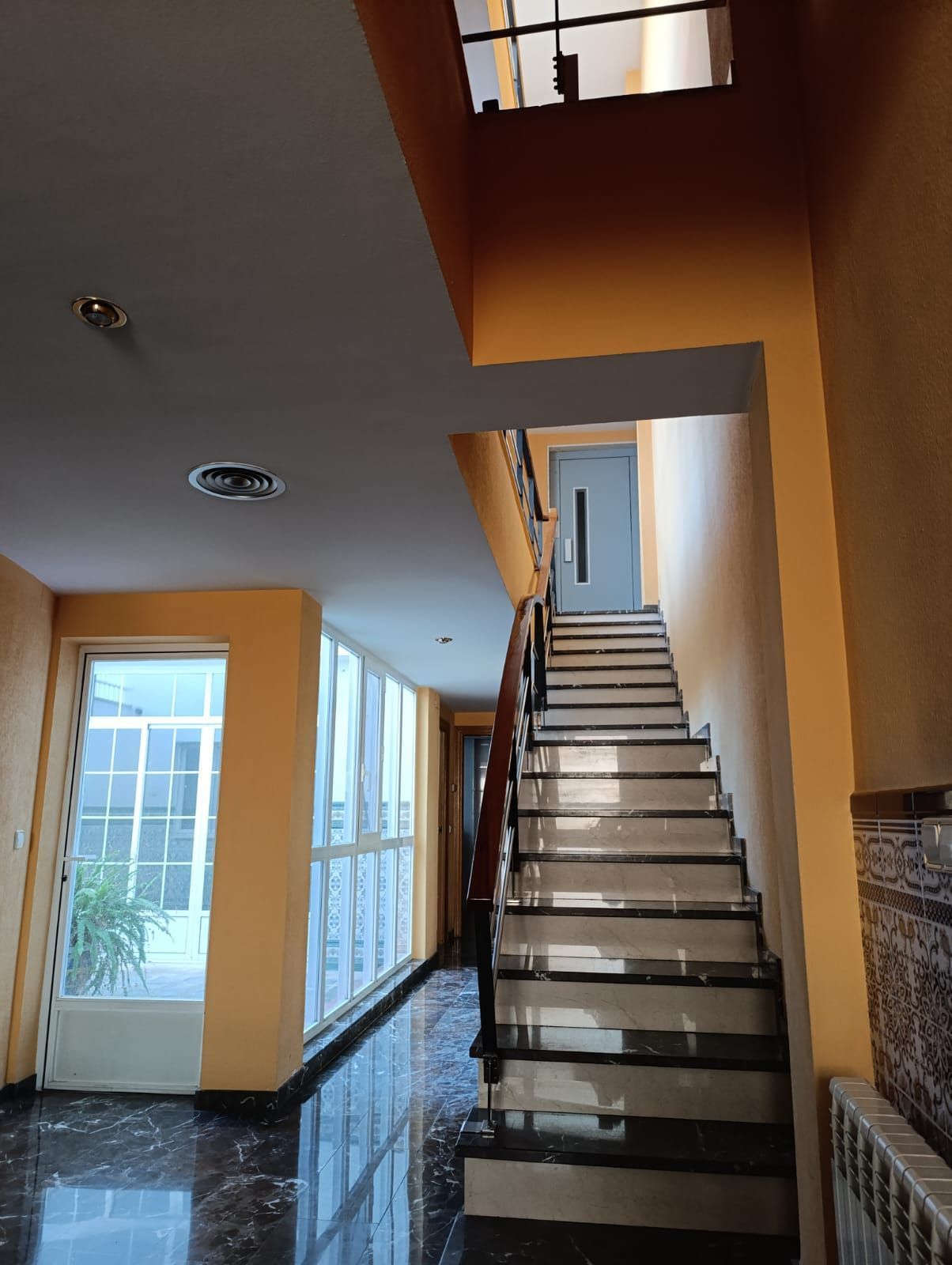 House or chalet for sale in  Jaén Capital  with Air Conditioner, Terrace and Storage room