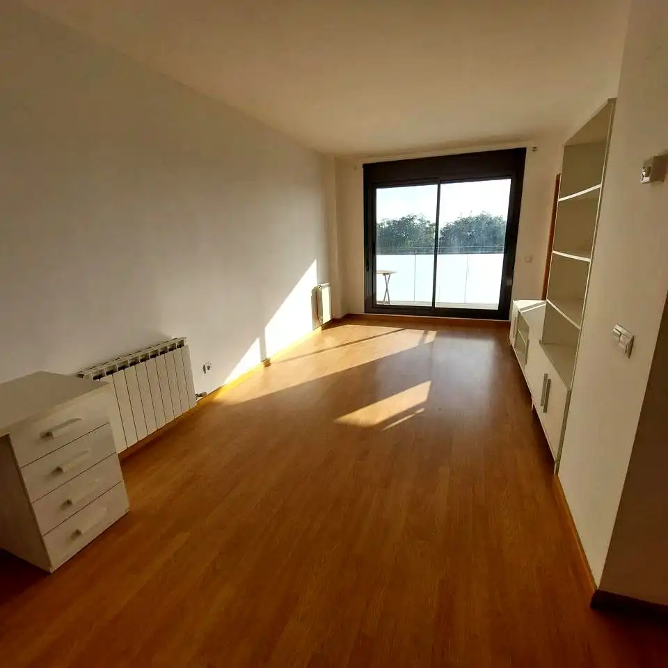 Sala de estar de Piso en venta en Vilafranca del Penedès con Calefacción, Parquet y Terraza