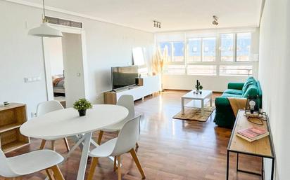 Living room of Flat to rent in  Valencia Capital  with Air Conditioner and Balcony