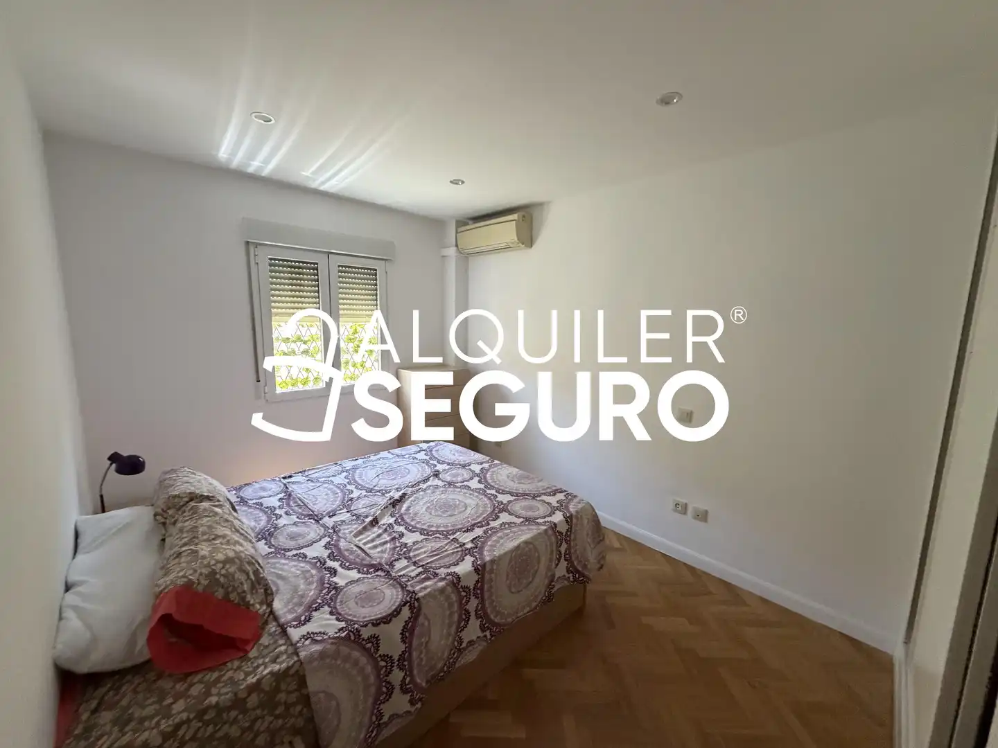 Bedroom of Flat for rent in Madrid  with Air Conditioner, Heating and Terrace