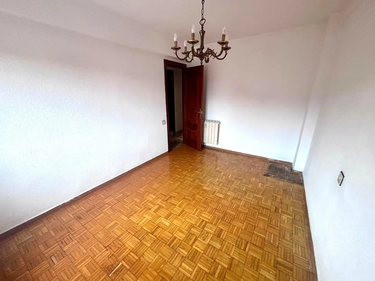 Living room of Flat for sale in Gijón   with Heating, Parquet flooring and Oven