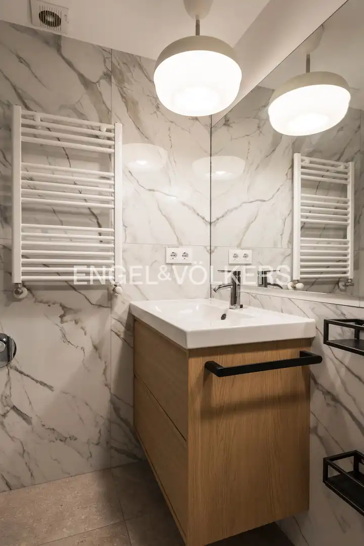 Bathroom of Flat for rent in Madrid  with Air Conditioner, Heating and Terrace