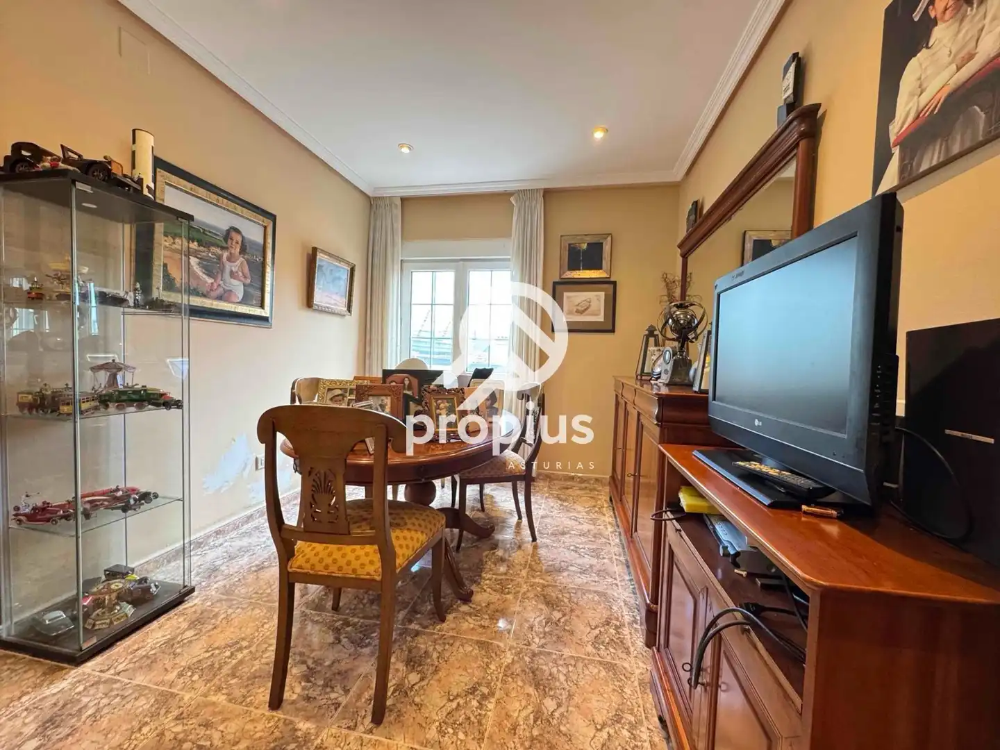 Living room of Houses for sale in Avilés  with Heating, Private garden and Parquet flooring