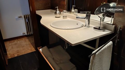 Foto 4 de Habitació a Almagro, Madrid Capital
