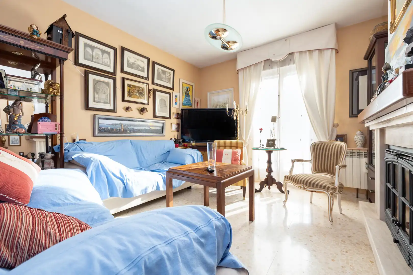 Wohnzimmer von Einfamilien-Reihenhaus zum Verkauf in Benalúa de las Villas mit Balkon