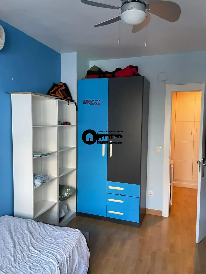 Habitación de Casa adosada en venta en Albacete con Aire acondicionado, Calefacción y Jardín privado