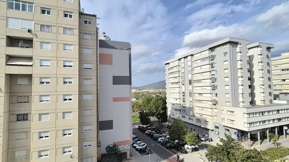 Flat with terrace for sale in Avenida Comercial 15, imagen 2