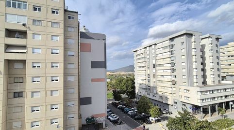 Foto 2 de Piso en venta en Avenida Comercial, 15, Barañáin / Barañain, Navarra