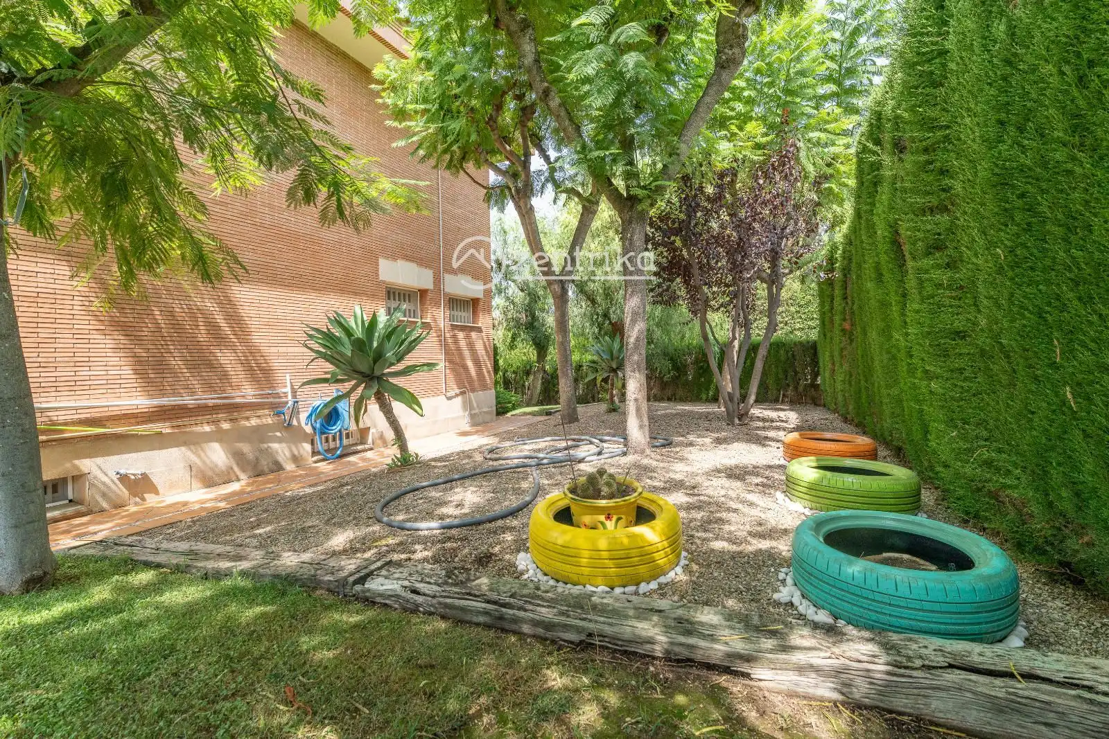 Garden of Houses for sale in Cambrils  with Air Conditioner, Heating and Storage room
