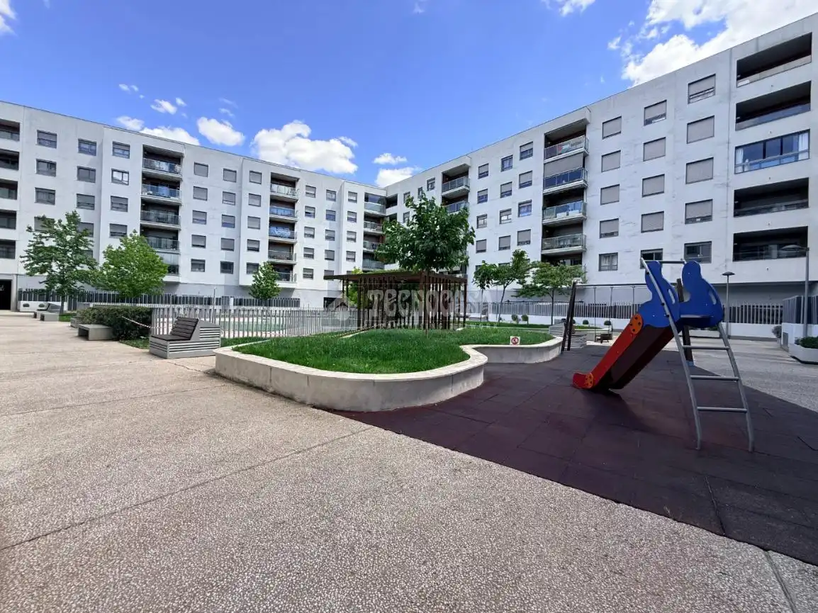 Vista exterior de Piso en venta en Getafe con Aire acondicionado, Calefacción y Terraza