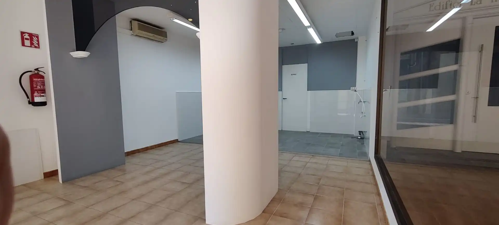 Business premises for sale in Poble, imagen 4