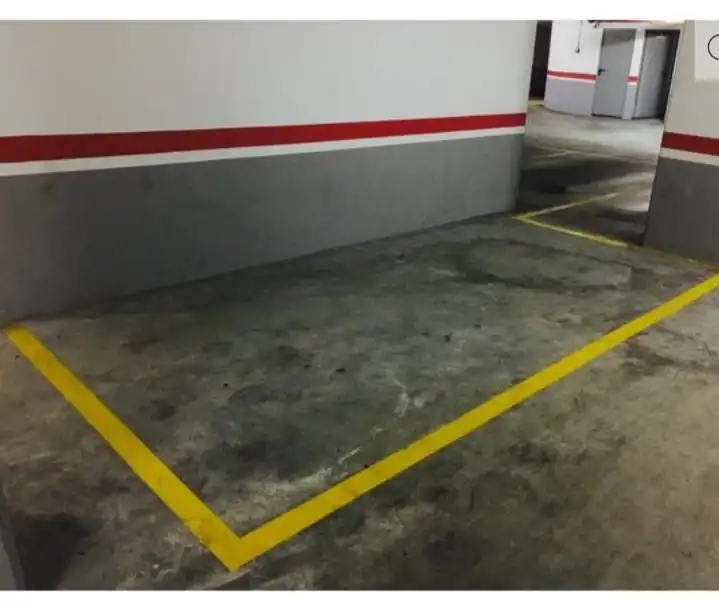 Aparcament de Estudi en venda en Ourense Capital  amb Calefacció, Parquet i Traster