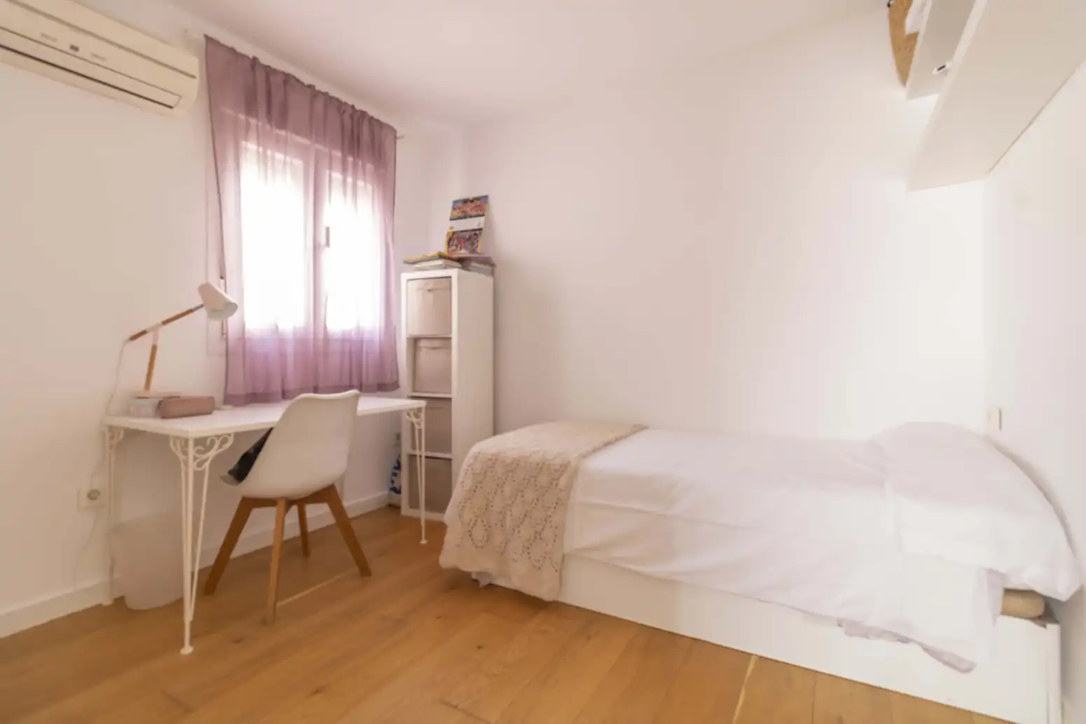 Habitación de Piso en venta en Sevilla con Aire acondicionado y Balcón