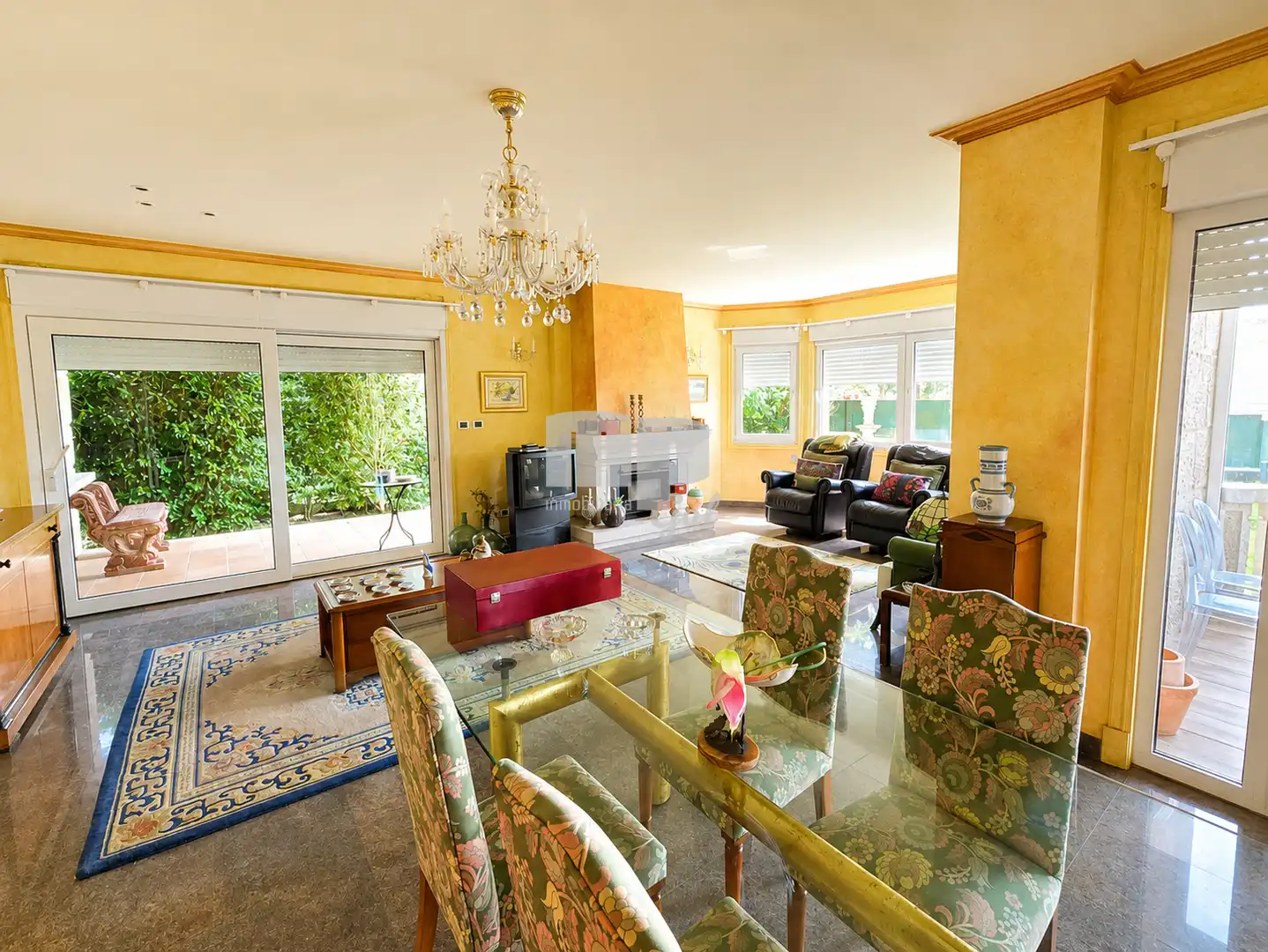Living room of Houses for sale in Vigo   with Heating, Private garden and Terrace
