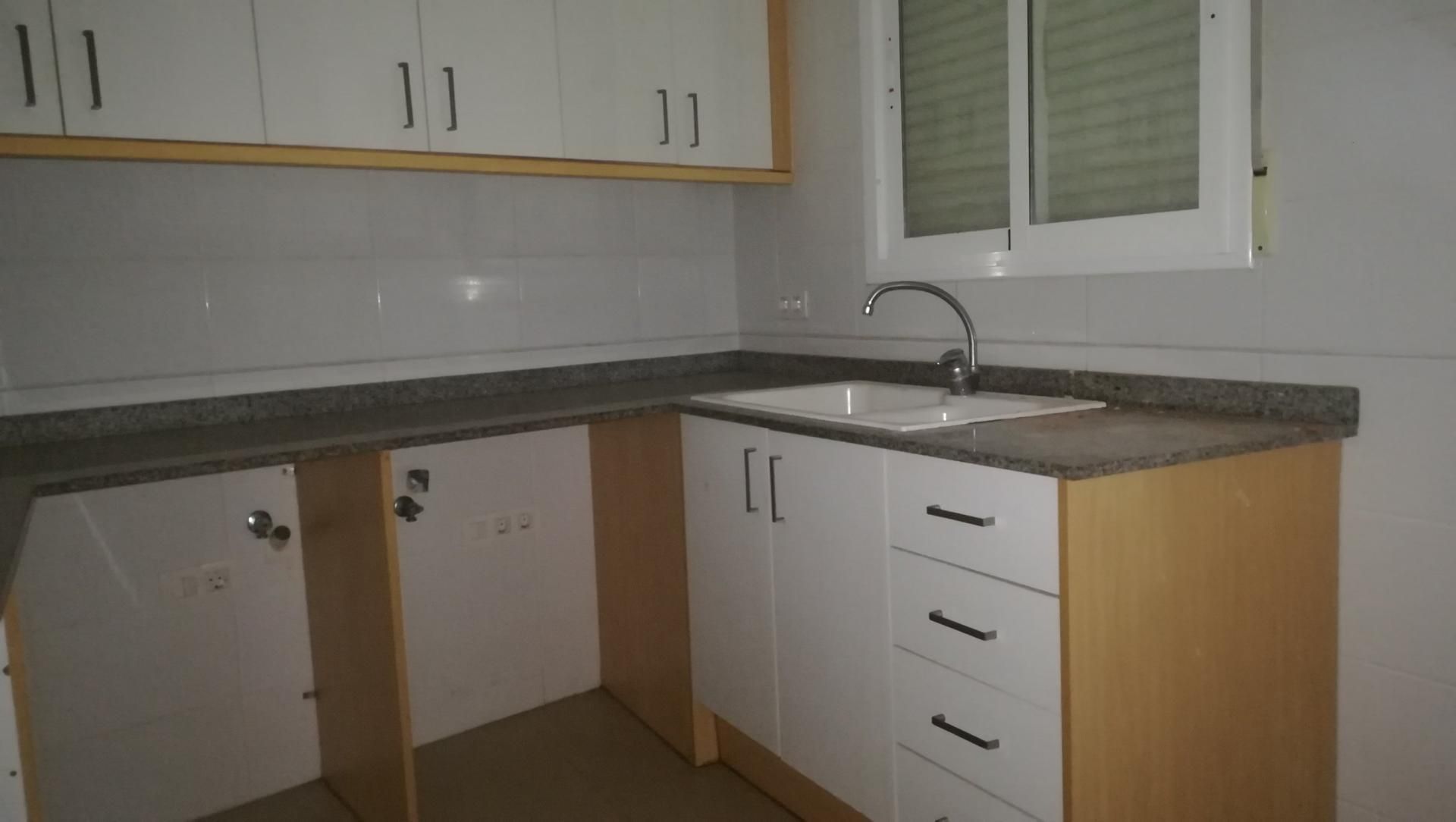 Cuina de Casa adosada en venda en Gilet amb Terrassa, Balcó i Alarma