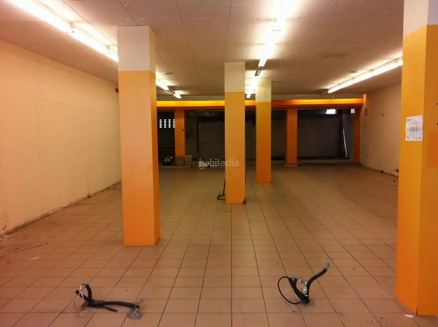 Local commercial à louer à Carrer Cabrafiga 22, imagen 4