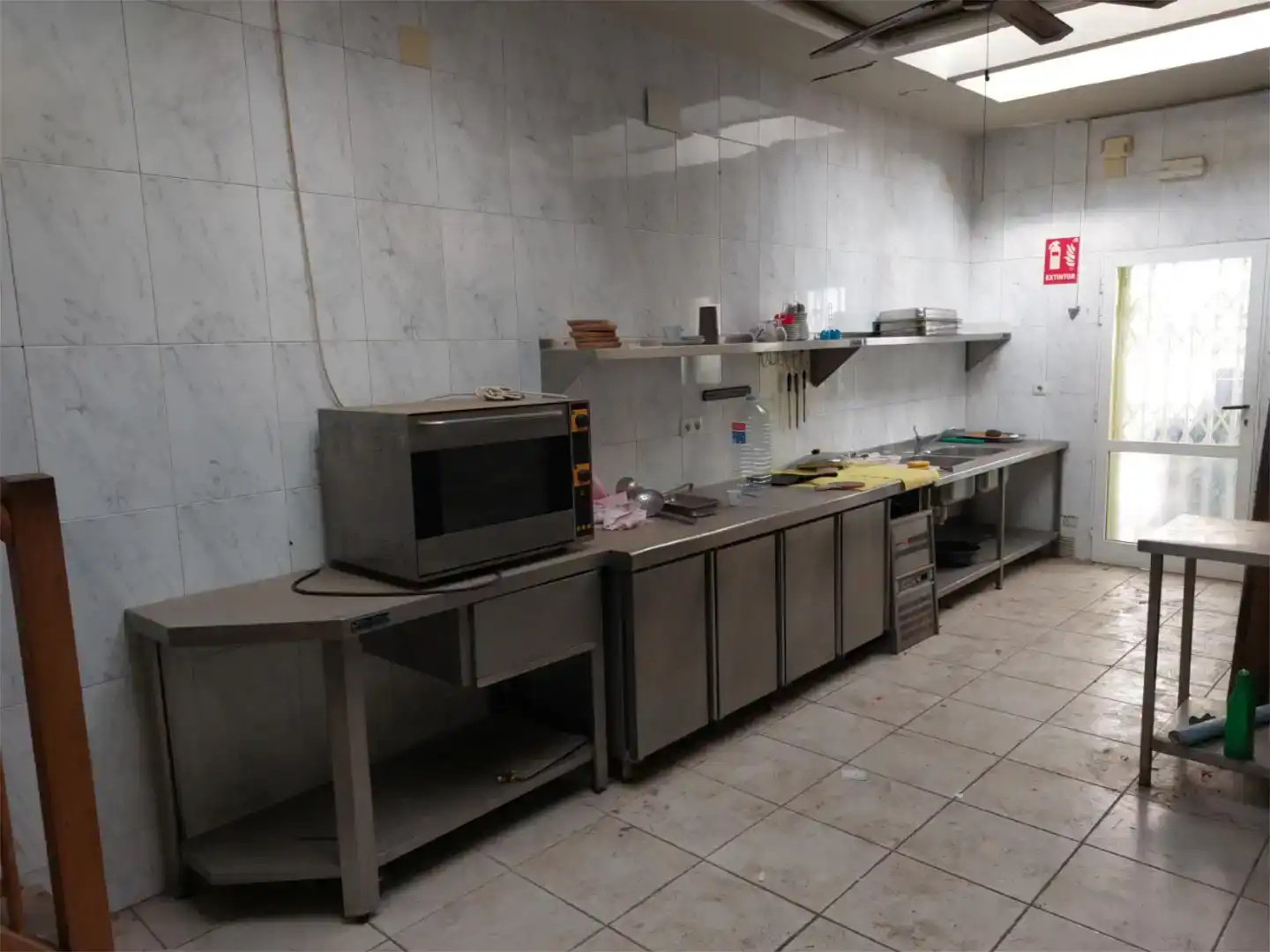Cuina de Local de lloguer en Alcanar amb Aire condicionat