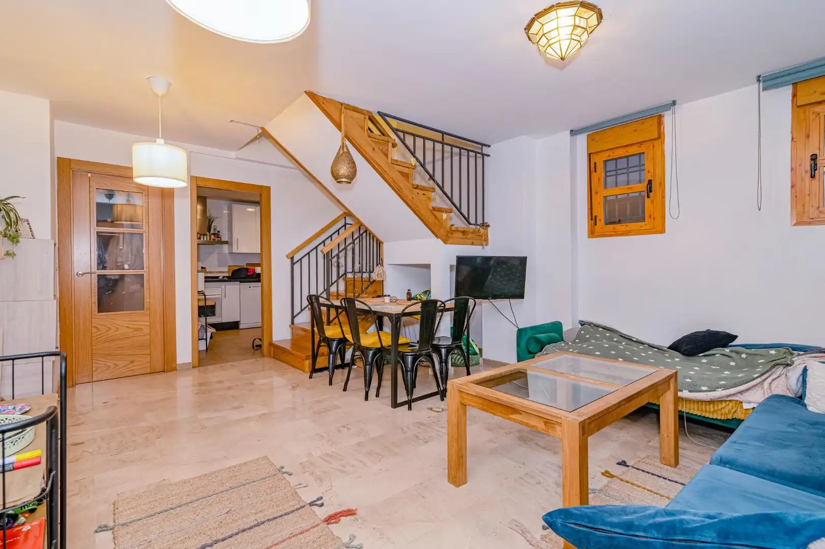 Maisonette zum Verkauf in Granada mit Klimaanlage, Heizung und Möbliert