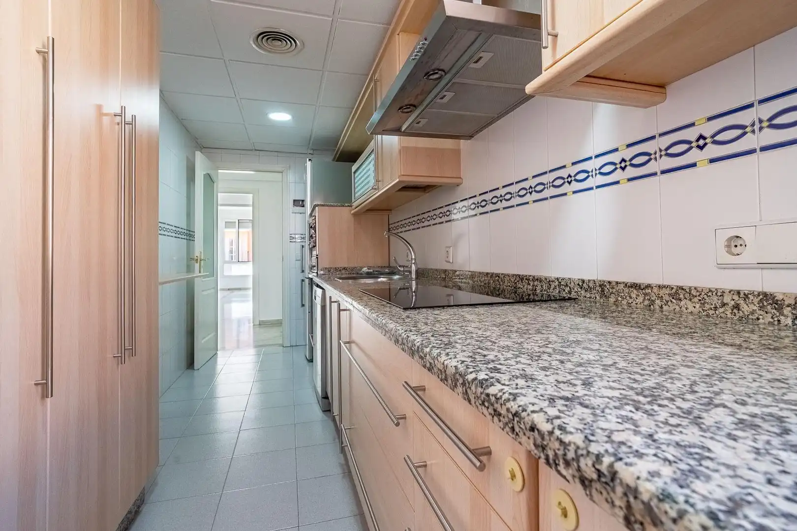 Cocina de Piso de alquiler en Sevilla con Aire acondicionado y Calefacción