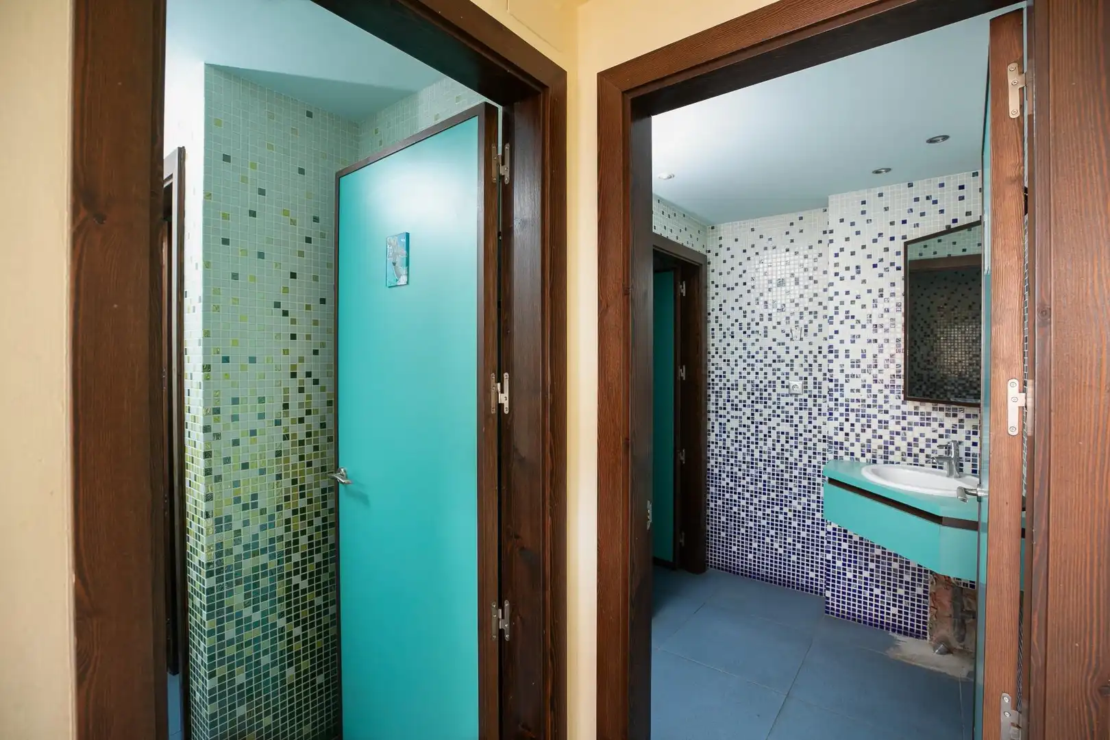 Baño de Local en venta en Huesca con Amueblado